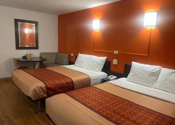 Regal 8 & Hotel